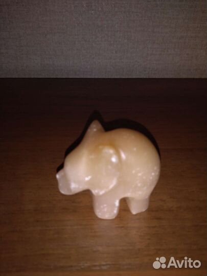 Фигурки из уральского камня