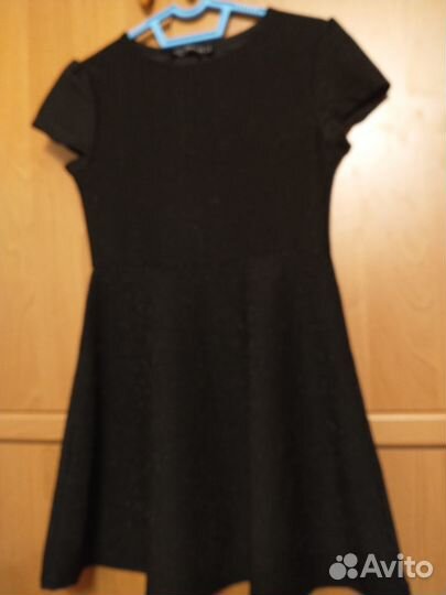 Платье нарядное для девочки 128-134 146