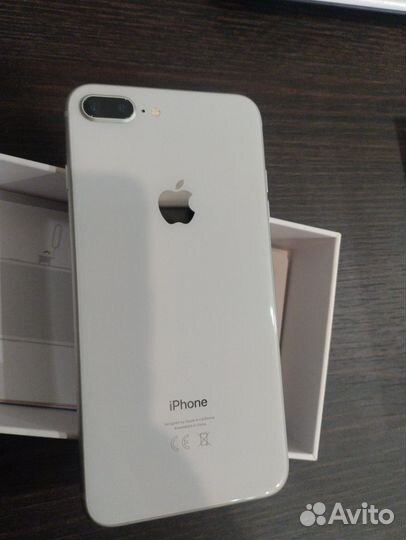 iPhone 8 Plus, 64 ГБ