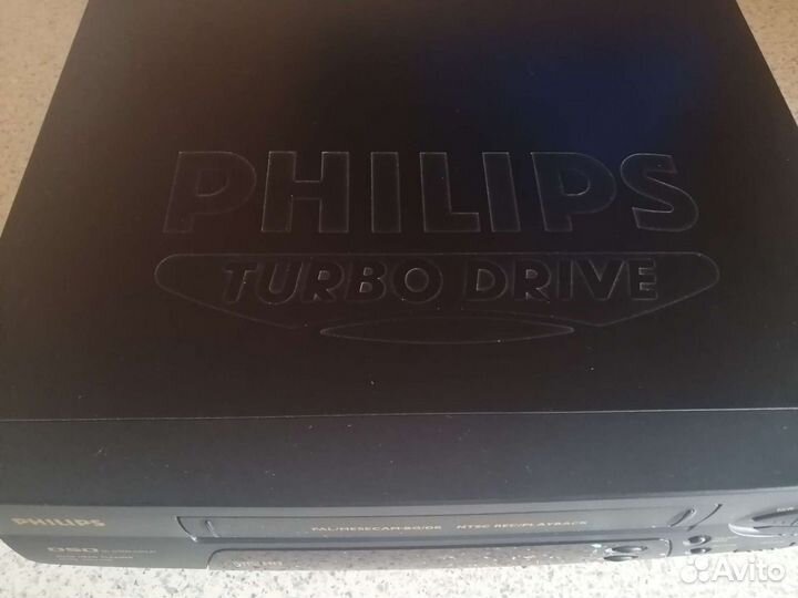Видео магнитофон philips