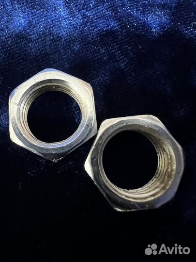 Ваз 2103,2106,2101 хром гайки дворников