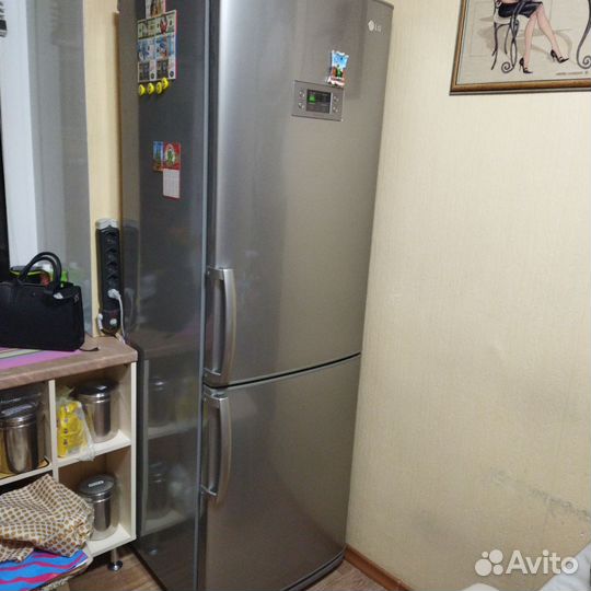 Холодильник lg