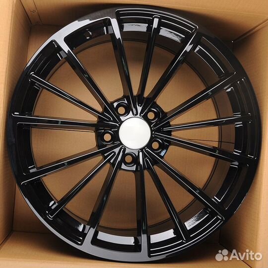 Диски Skoda BK5937 8/19 5x112 ET40 d57.1 gloss bla
