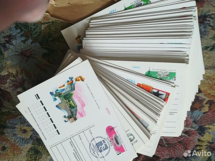 Почтовые карточки с оригинальной маркой, 140 штук