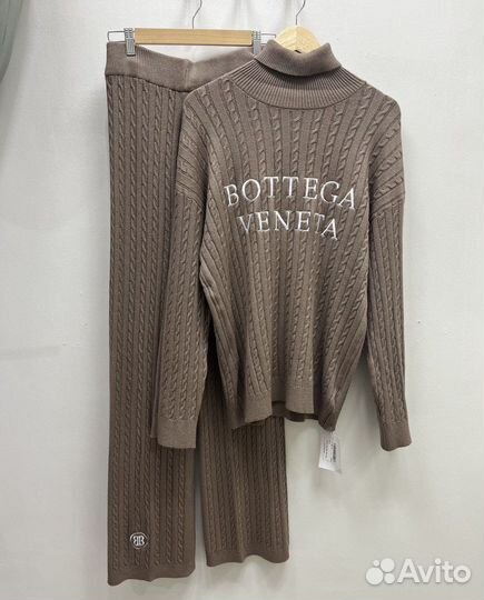 Трикотажный костюм женский