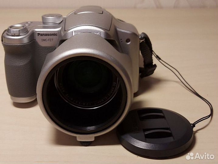 Panasonic DMC-FZ7 в полном комплекте