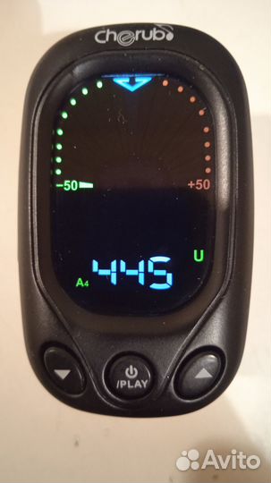 Тюнер для настройки гитары