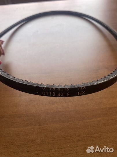 Узкий клиновый ремень