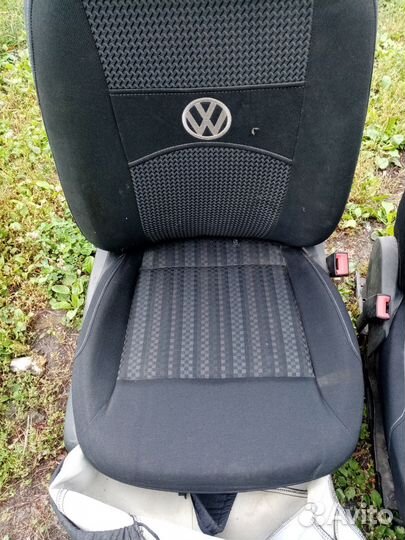 Сиденья передние Фольксваген Поло Сиденья передние