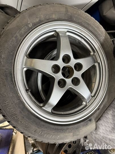 Продам комплект колес r16