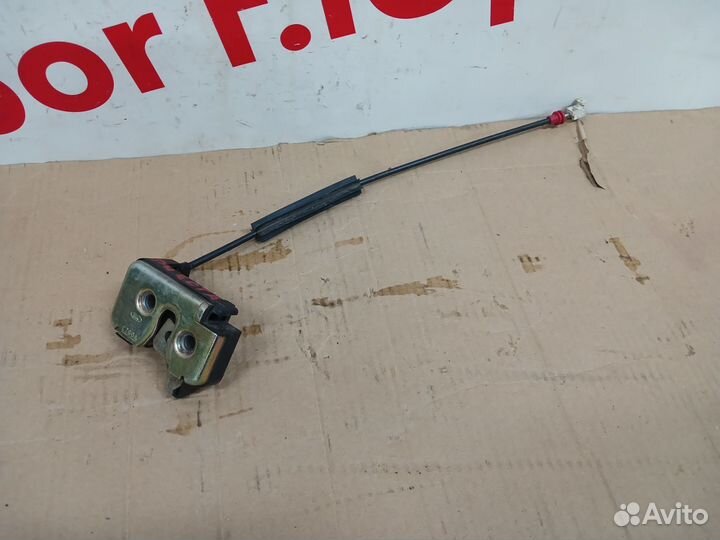 Замок багажника Ford Fiesta