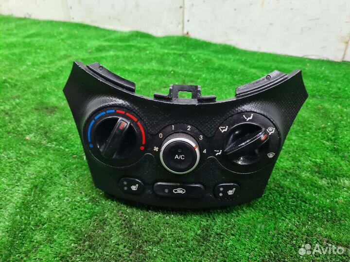 Блок управления печки Hyundai Solaris 1