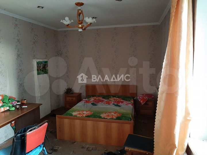 Комната 46 м² в 1-к., 1/5 эт.