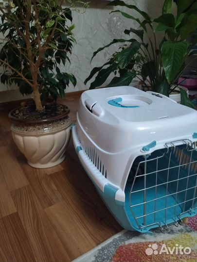 Переноска для кошек и собак