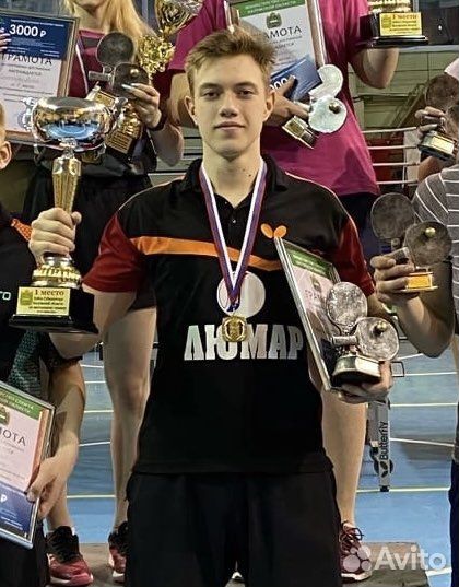 Тренер по настольному теннису