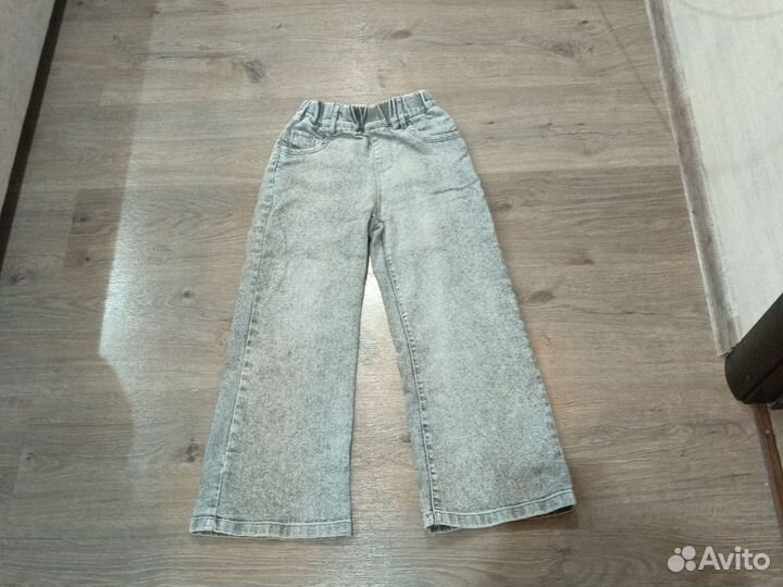 Джинсы широкие