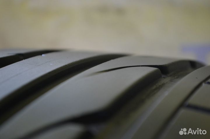 Bridgestone Potenza S001 215/40 R17