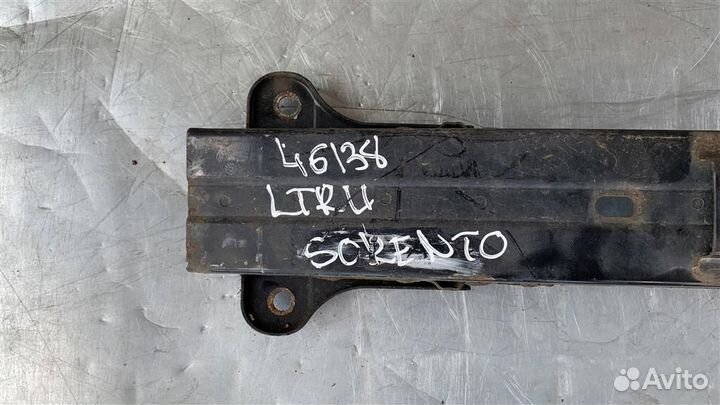 Усилитель переднего бампера от Kia Sorento 2003-2