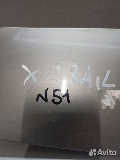 Лючок бензобака Nissan X-Trail