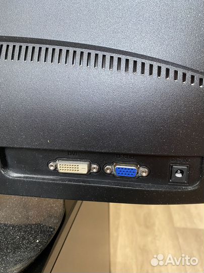 Монитор и компьютер