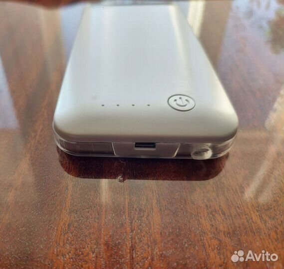 Чехол для айфона с встроенным акб, есть и другие