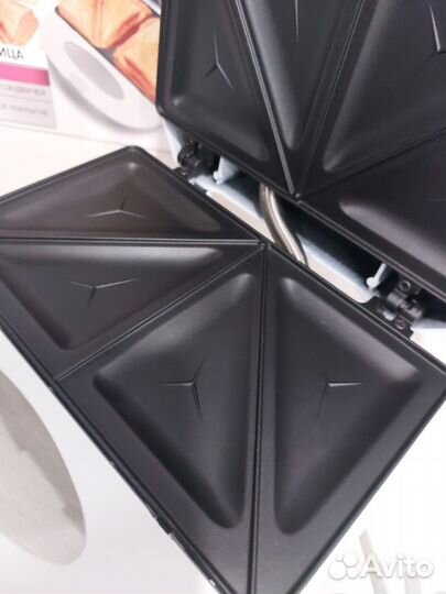 Сендвичница