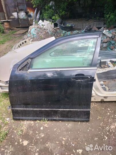 Дверь передняя левая на Кадиллак srx 1