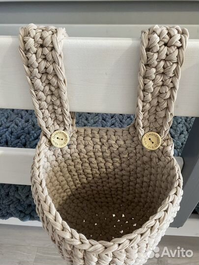 Подвесная корзина для хранения коричневая