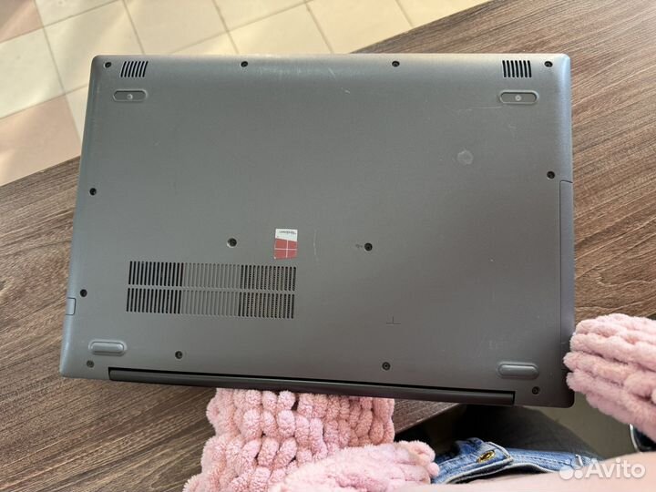 Ноутбук lenovo