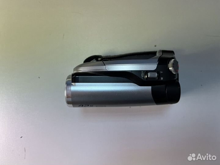 Видеокамера Panasonic VDR-D51
