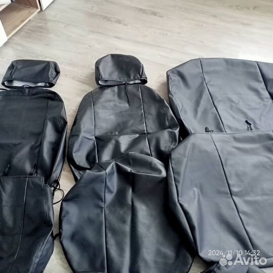 Чехлы из перфорированной кожи на ваз