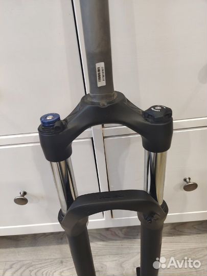 Воздушные вилки RockShox 26