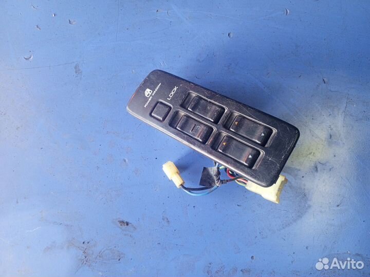 Кнопки подъемников Isuzu Rodeo, Honda Passport (во