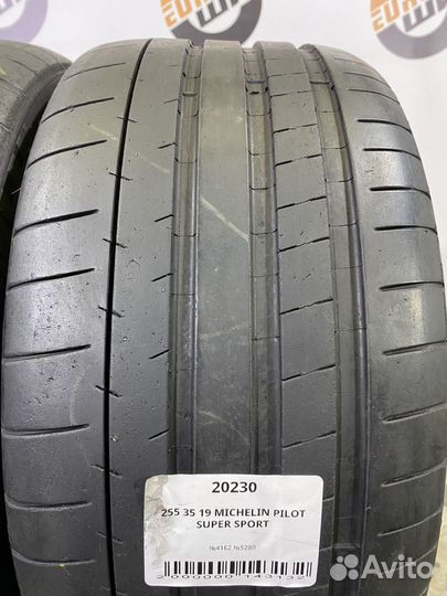 Michelin Pilot Super Sport 255/35 R19