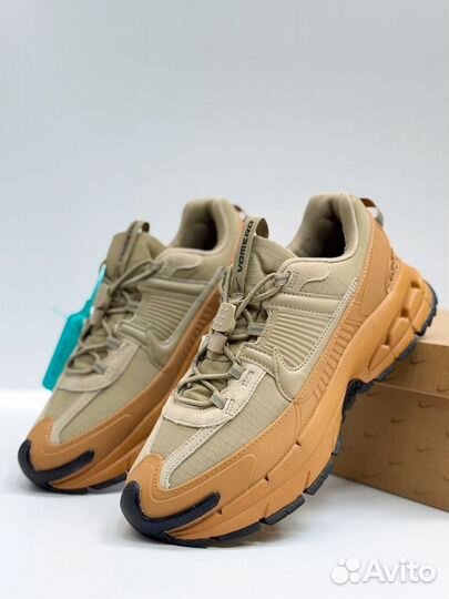Nike zoom vomero roam flax