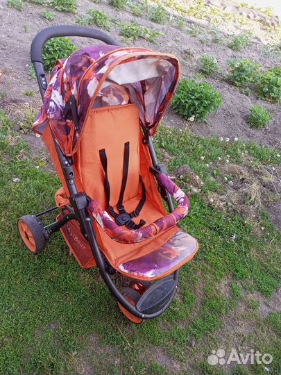 Прогулочная коляска