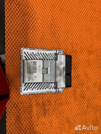 Блок управления двигателем Audi A6 C6 4F ccea 2010