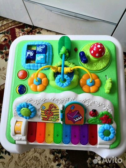 Игровой музыкальный центр (столик) Chicco