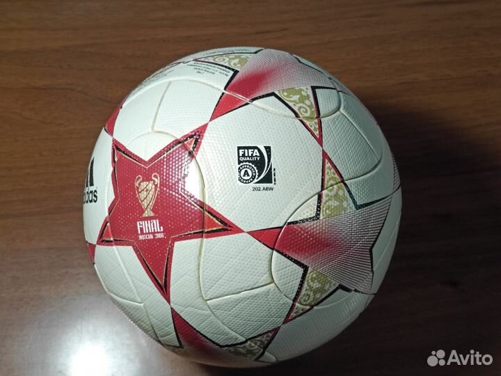 Футбольный мяч adidas Лига чемпионов 2008 Москва