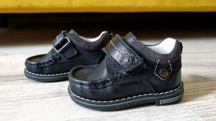 Детские кожаные ботинки - 18 размер