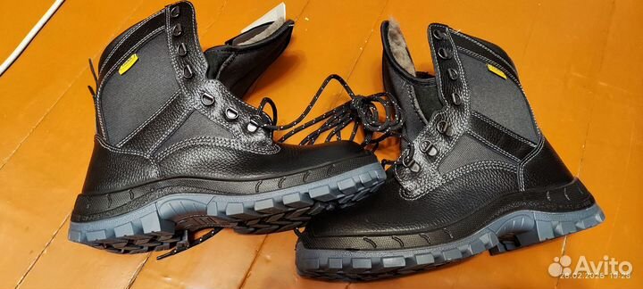 Ботинки зимние 41р