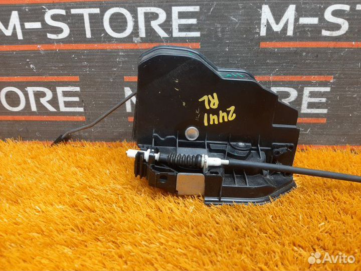 Замок двери задний левый Bmw X5 E70 N52B30A 2007