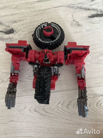 Робот трансформер hasbro в шикарном качестве