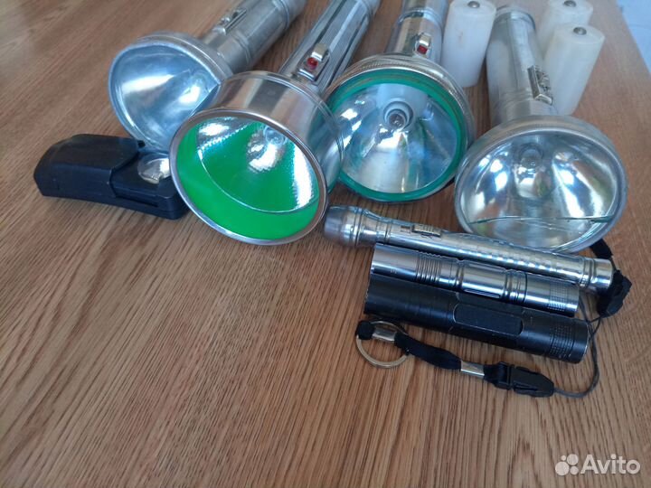 Фонарики разные. Все, что на фото одним лотом