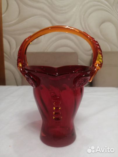 Ваза конфетница СССР цветное рубиновое стекло