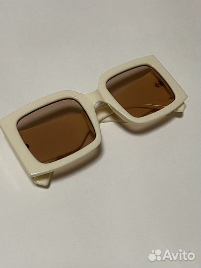 Солнцезащитные очки женские