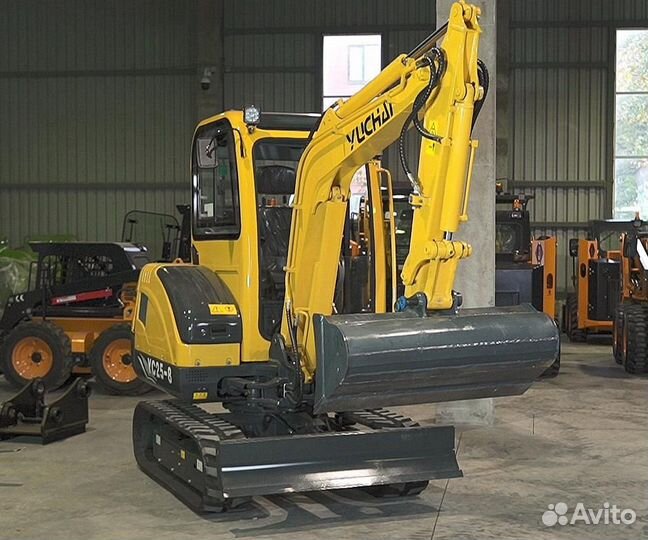 Мини-экскаватор yuchai YC 25-8