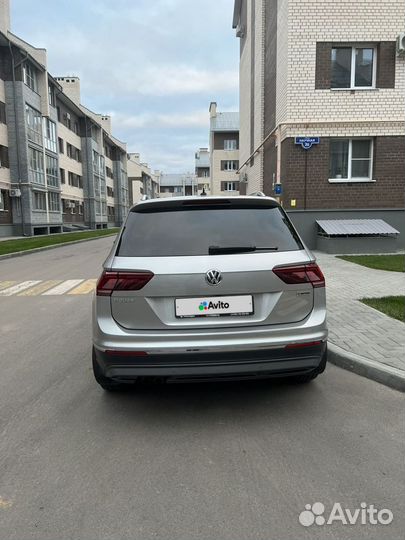 Volkswagen Tiguan 2.0 AMT, 2018, 59 600 км