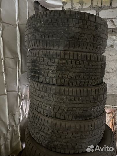 Dunlop SP Winter Ice 01 205/55 R16