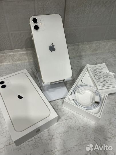 iPhone 11, 64 ГБ